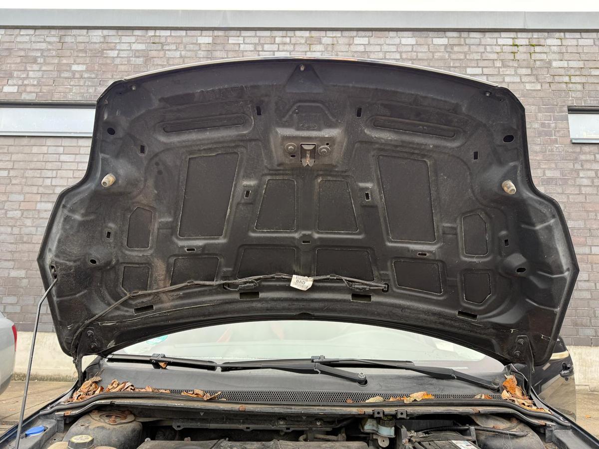 Ford Focus 2 DA3 original Motorhaube Panther Schwarz Metallic Facelift BJ09